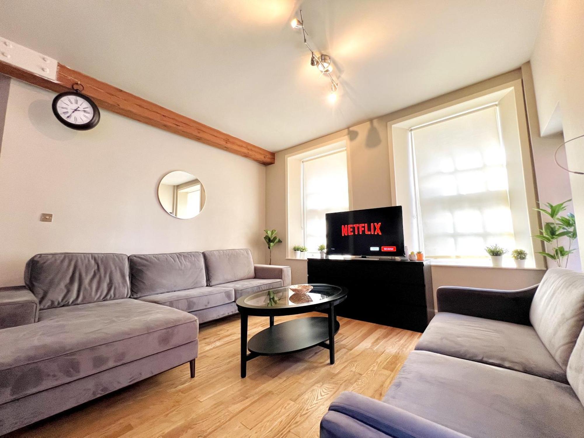 Temple Bar Central Apartment Дъблин Екстериор снимка