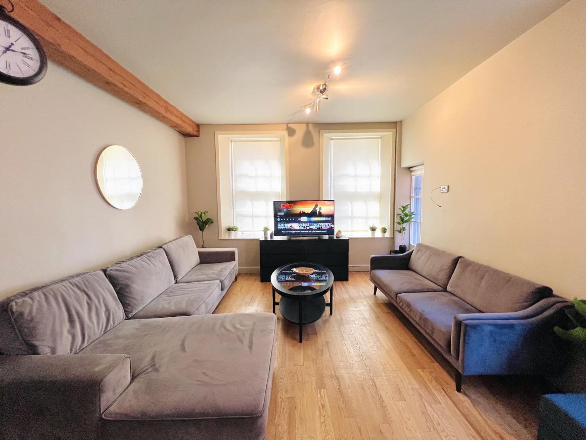 Temple Bar Central Apartment Дъблин Екстериор снимка
